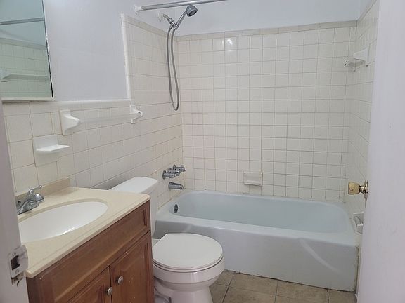 5th image of 317 E Florida St APT C