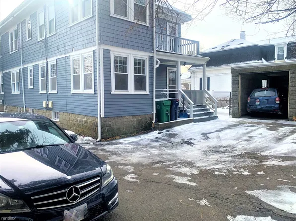 553-555 Watertown St, Newton, MA 02460