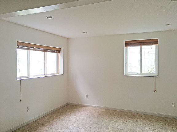 Living Room Looking NW