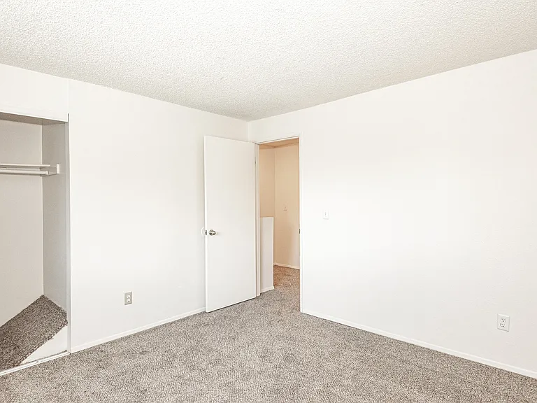 Cinnamon Square Apartments — Photo 12