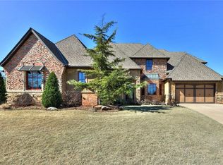 3901 Sherwood Green Ln, Edmond, OK 73034