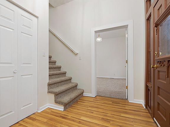 2nd image of 209 N Chauncey St