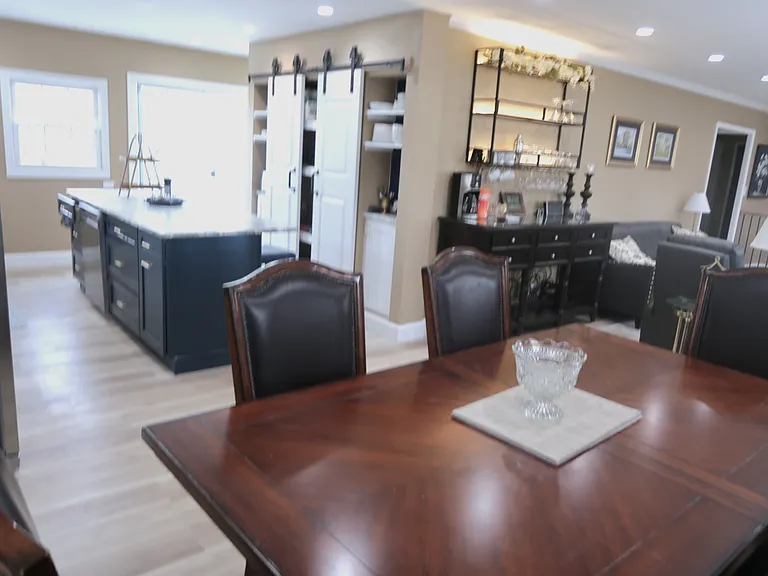1725 Oak Park Dr — Photo 10