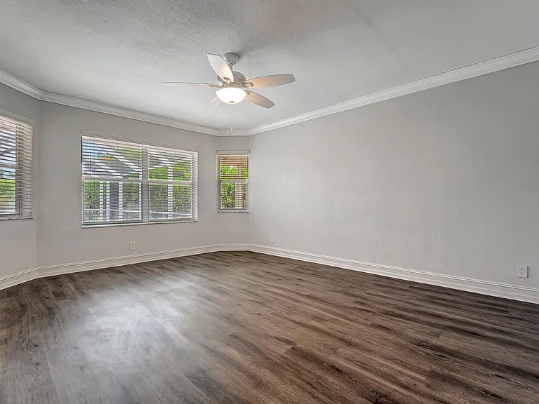 10080 NW 53rd Ct — Photo 20