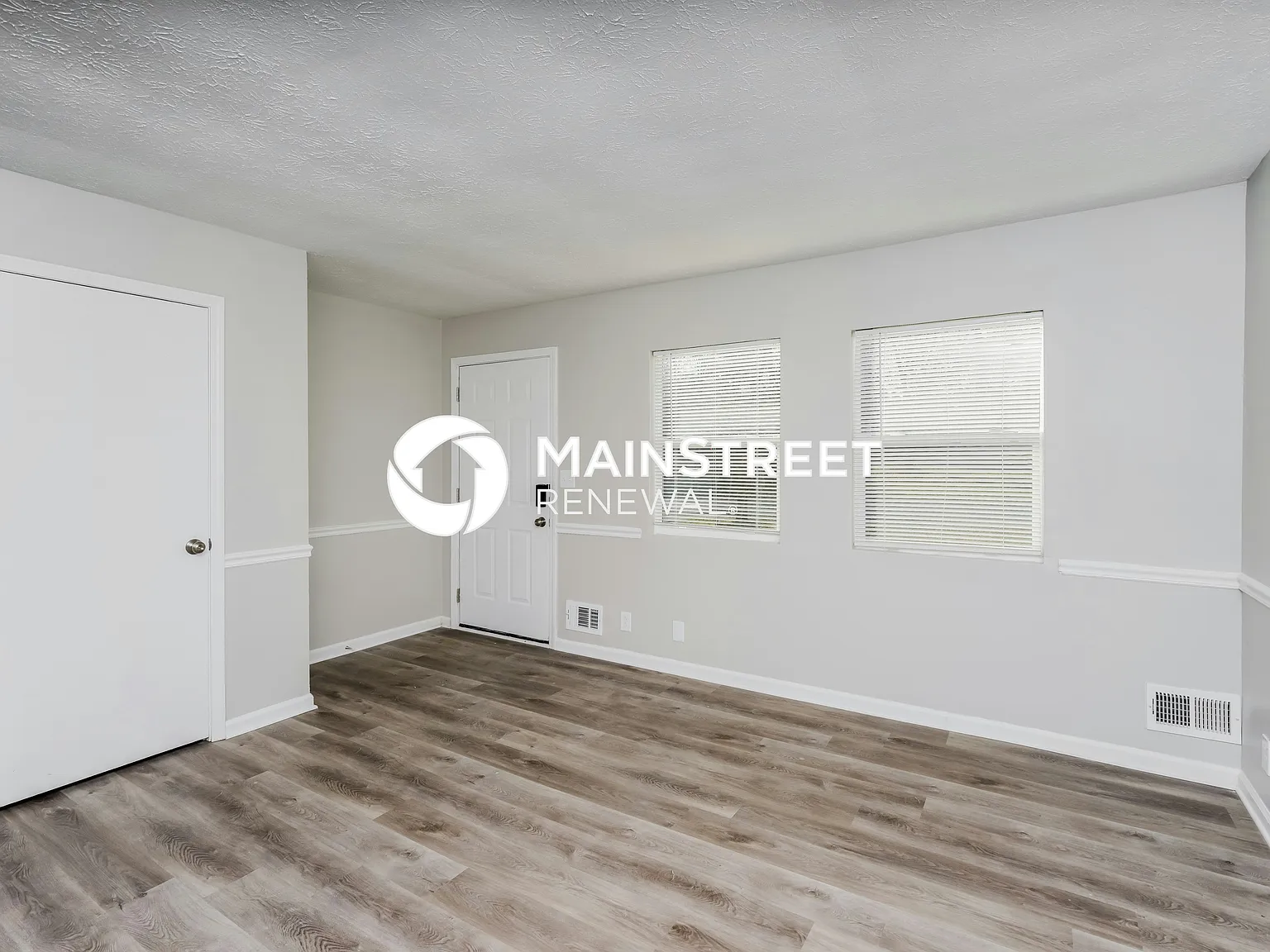 1419 Knight Rd — Photo 4