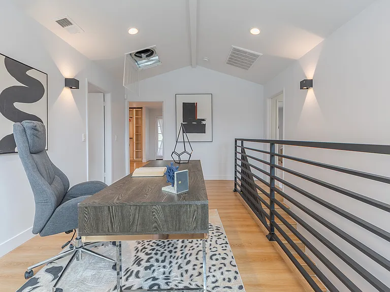 2522 Armacost Ave — Photo 19