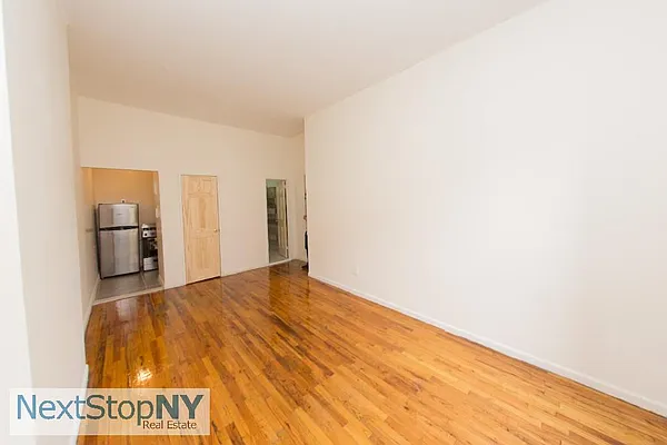 Rented by NextStopNY | media 5