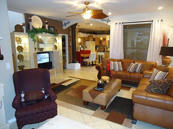 5th image of 2390 Havana Dr