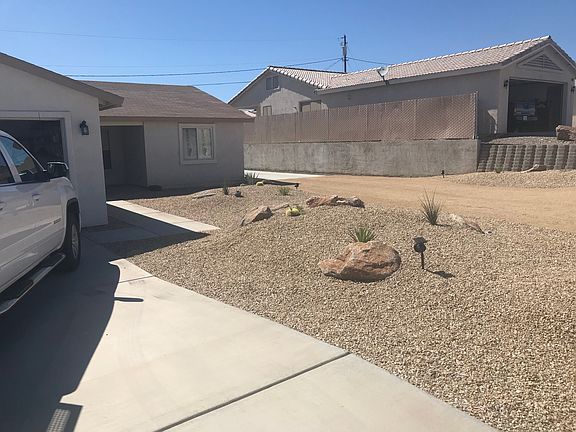 2nd image of 2735 Arcadia Dr