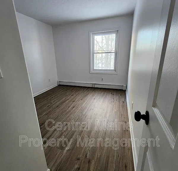 37 Northern Avenue Hts #15 — Photo 7