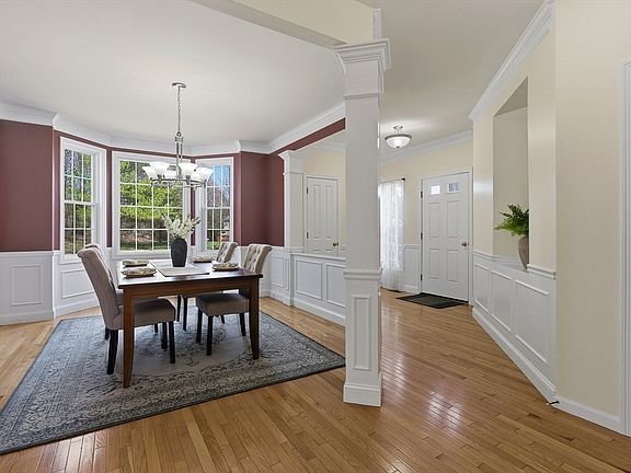 5th image of 47 Buttercup Ln #47