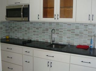 2055 Calle Espana APT 201, San Juan, PR 00911