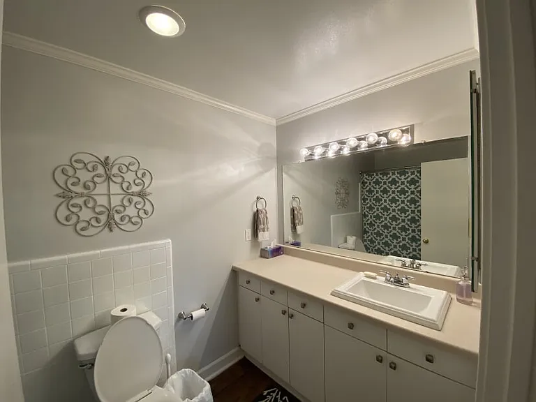 2511 Saint Charles Ave #502 — Photo 14