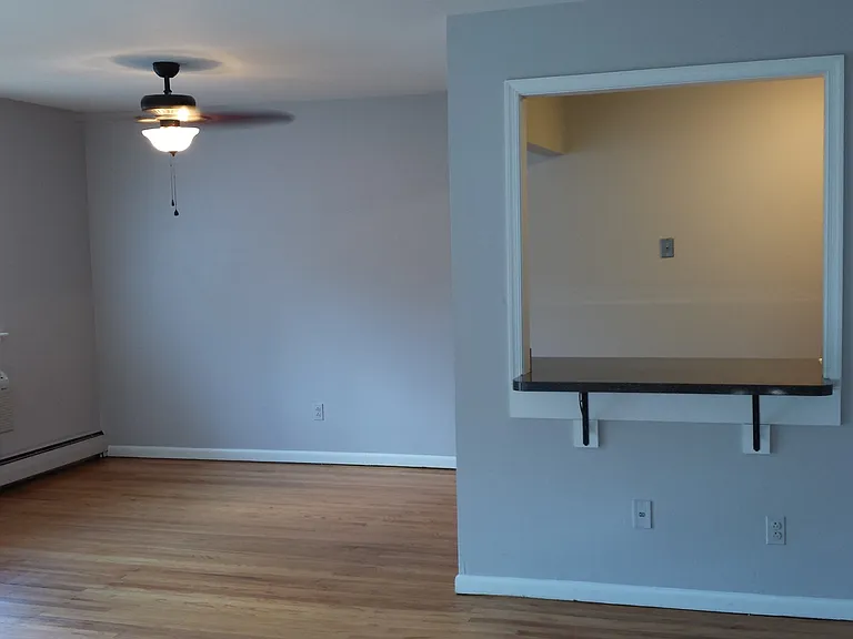 85 Lawrence Rd — Photo 3