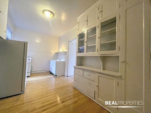 5th image of 1305 Oak Ave #W2
