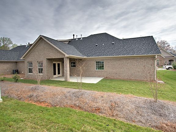 4th image of 352 Olsen Dr