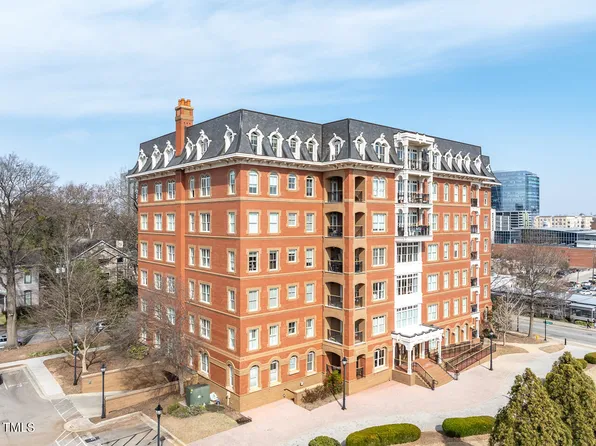 710 Independence Pl Unit 403, Raleigh, NC 27603