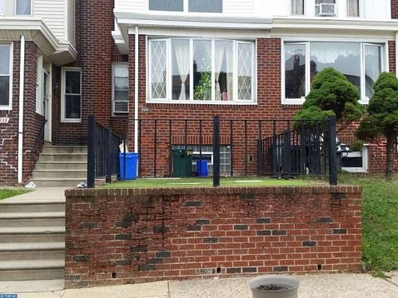 2nd image of 7231 Glenloch St