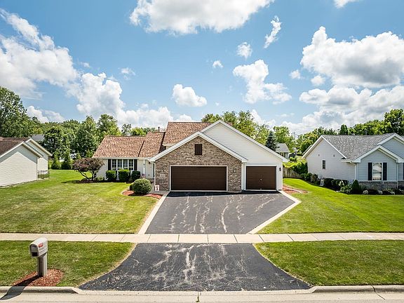 2nd image of 6803 Hartwig Dr