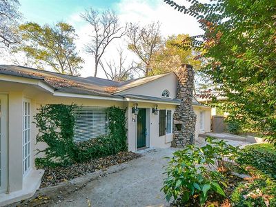 2440 Howell Mill Rd NW, Atlanta, GA, 30318