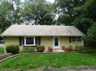 9 Bernard Rd, Hopatcong, NJ 07843