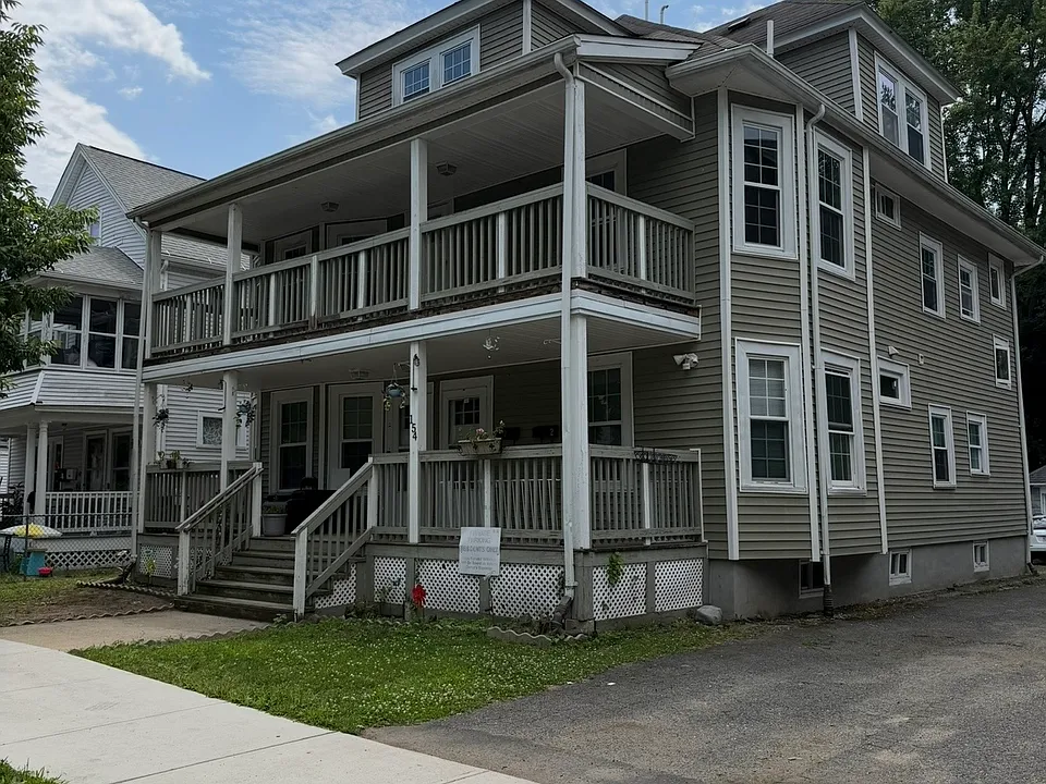 154 Oak Grove Ave #2