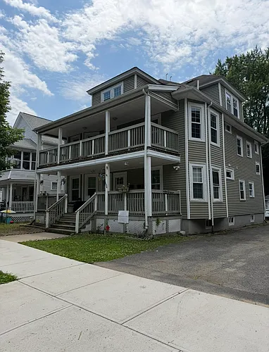 154 Oak Grove Ave #2 Photo 1