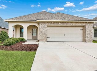 6163 Lake Edge Dr, Baton Rouge, LA 70820