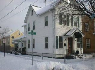629 W 2nd St, Florence, NJ 08518