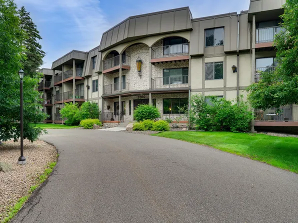 2200 Nevada Ave S APT 115, Saint Louis Park, MN 55426