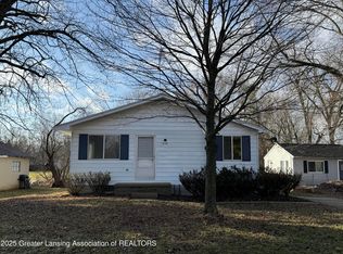1729 Reo Rd, Lansing, MI 48910