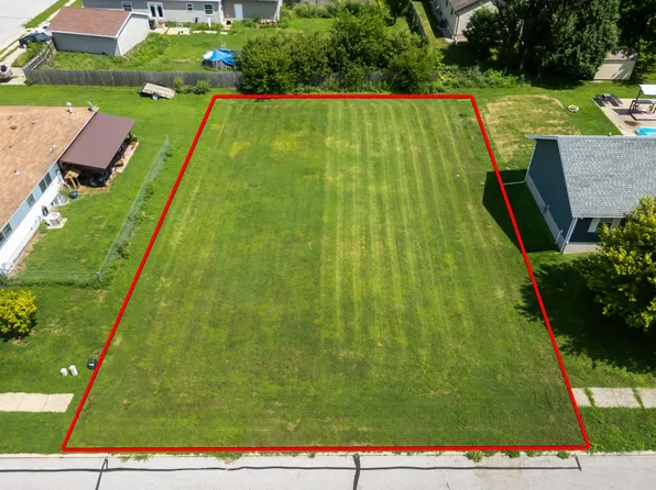 Fritz St, Perry, IA 50220