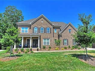 8025 Front Park Cres, Huntersville, NC 28078