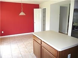4th image of 3159 Thomas Paine Dr