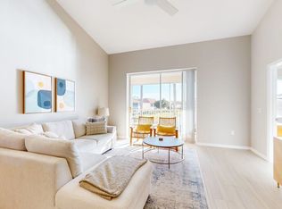 350 Robin Hood Cir Unit 202, Naples, FL 34104