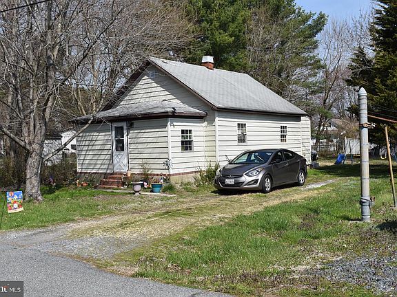 2nd image of 501 Harrington Ave