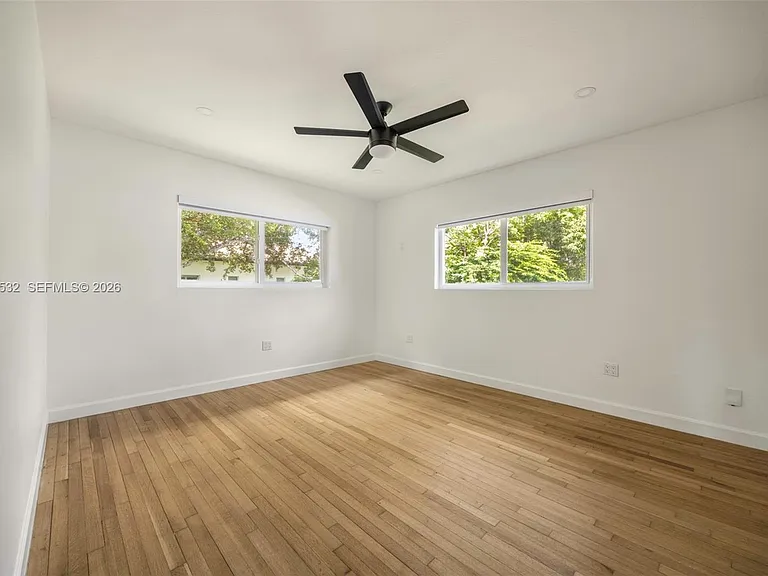 7840 SW 71st Ave — Photo 9
