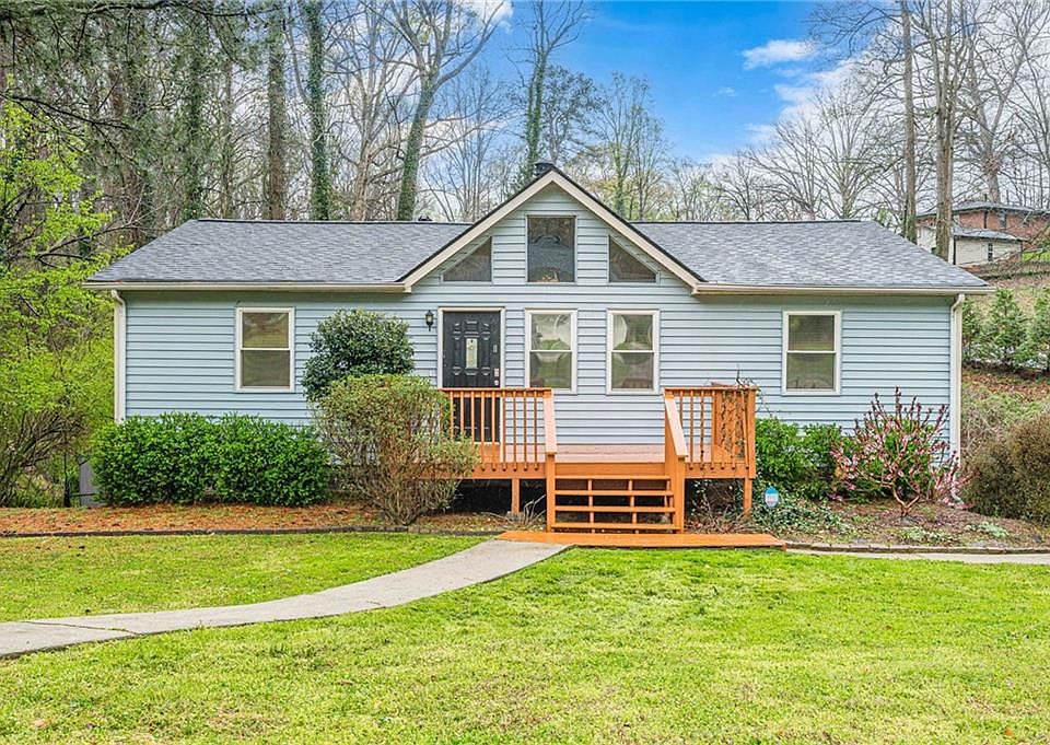 1st image of 549 Pineland Cir