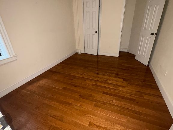 3rd image of 300 W 49th St APT 501