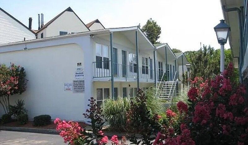 1st image of 251 W Ocean View Ave APT 04