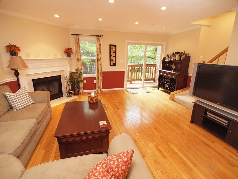 649 N Tazewell St — Photo 17