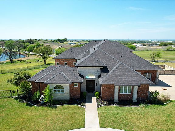 2nd image of 127 Eagle View Ct