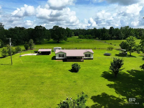7577 Ridge Rd, Brewton, AL 36426