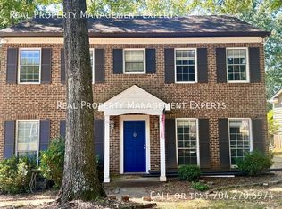 8509 Golf Ridge Dr, Charlotte, NC 28277