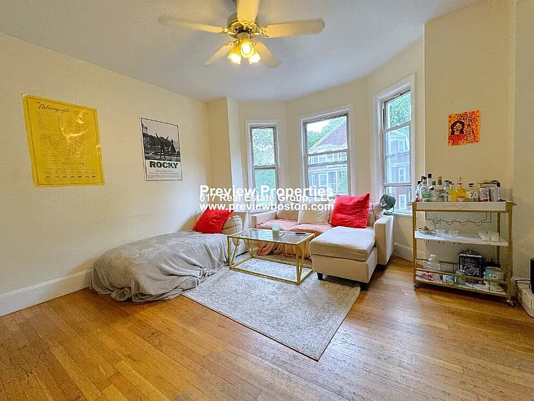 Freeman St — Photo 5