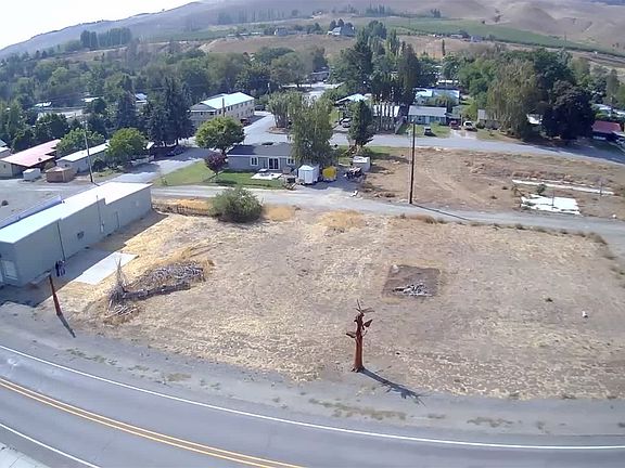 4th image of 23 xx Foster Creek Avenue