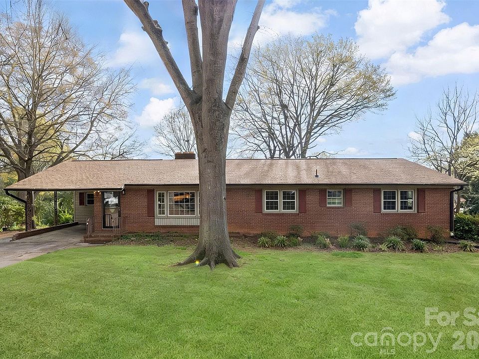 1st image of 420 Downey Pl