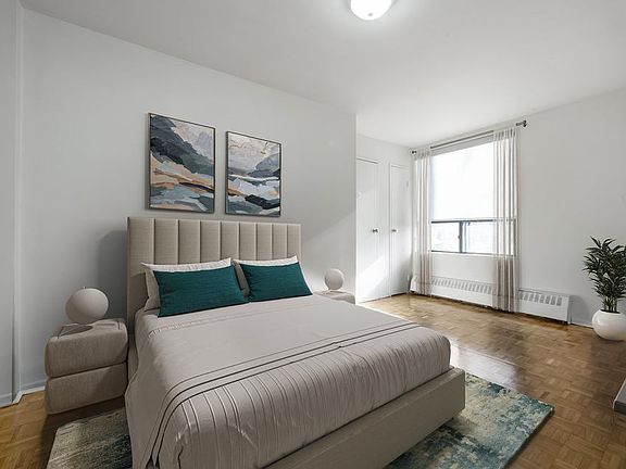 5th image of 779 Danforth Ave