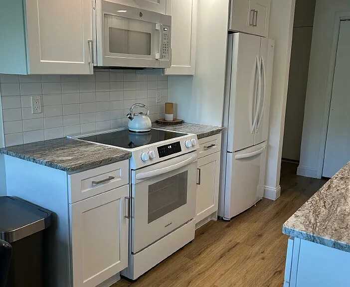6 Canterbury Ct #6 — Photo 4