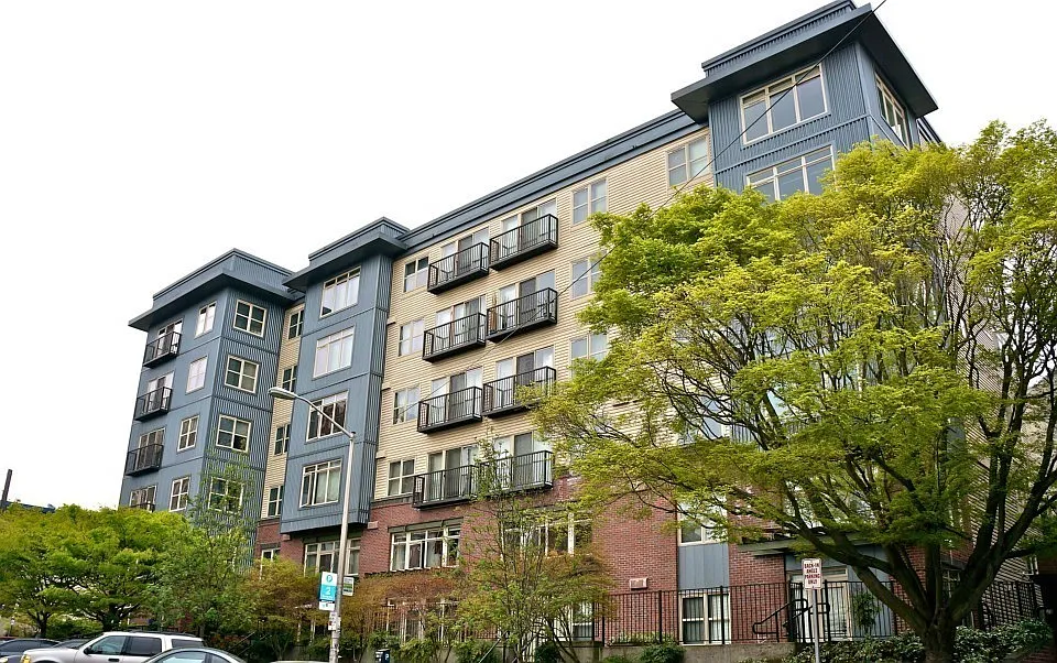 1620 Belmont Ave #123